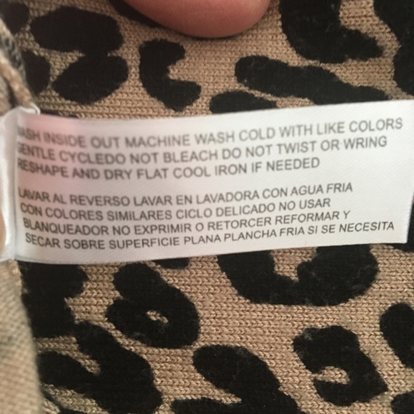 Carolyn Taylor Ladies Lg Leopard Print Soft Cozy Knit Lightweight Sweater NWOT - Picture 11 of 13